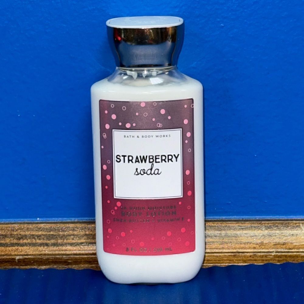 Bath & Body Works STRAWBERRY SODA Body Lotion Moisturizer 8 oz NEW